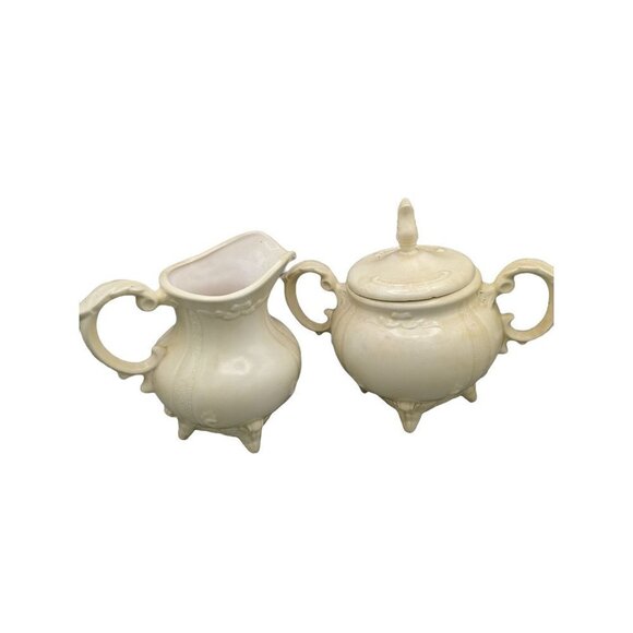 LOMA Pottery Victorian Embossed Cream and covered sugar set - Picture 1 of 9